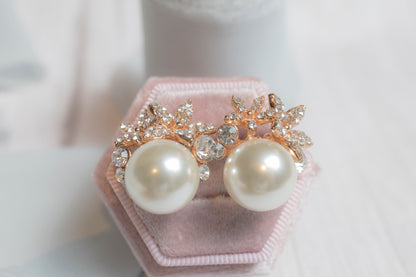 Pearl Rose gold stud earrings
