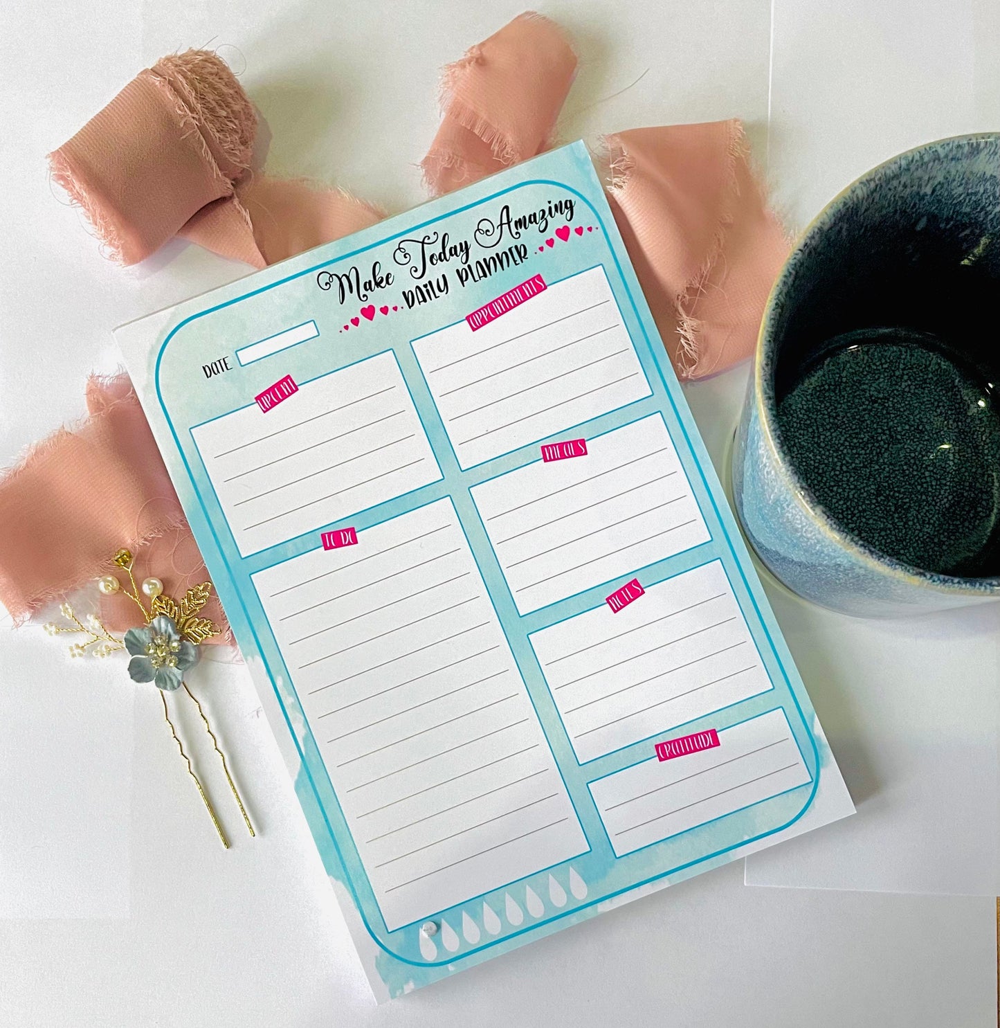 Daily Planner Notepad - Make Today Amazing - To Do List, Appointments, Meals & Gratitude - A5 Tear-Off Pad