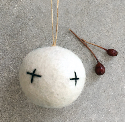 Felt Christmas decoration bauble White