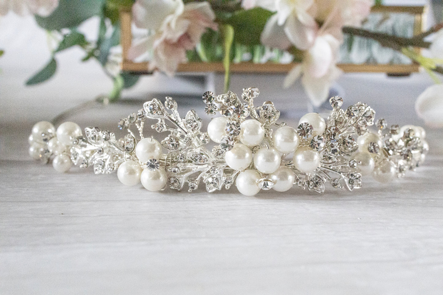 Silver Bridal Tiara, Wedding hair Accessories, Pearl Bridal Tiara, wedding hairpiece, wedding Tiara, hair accessories,